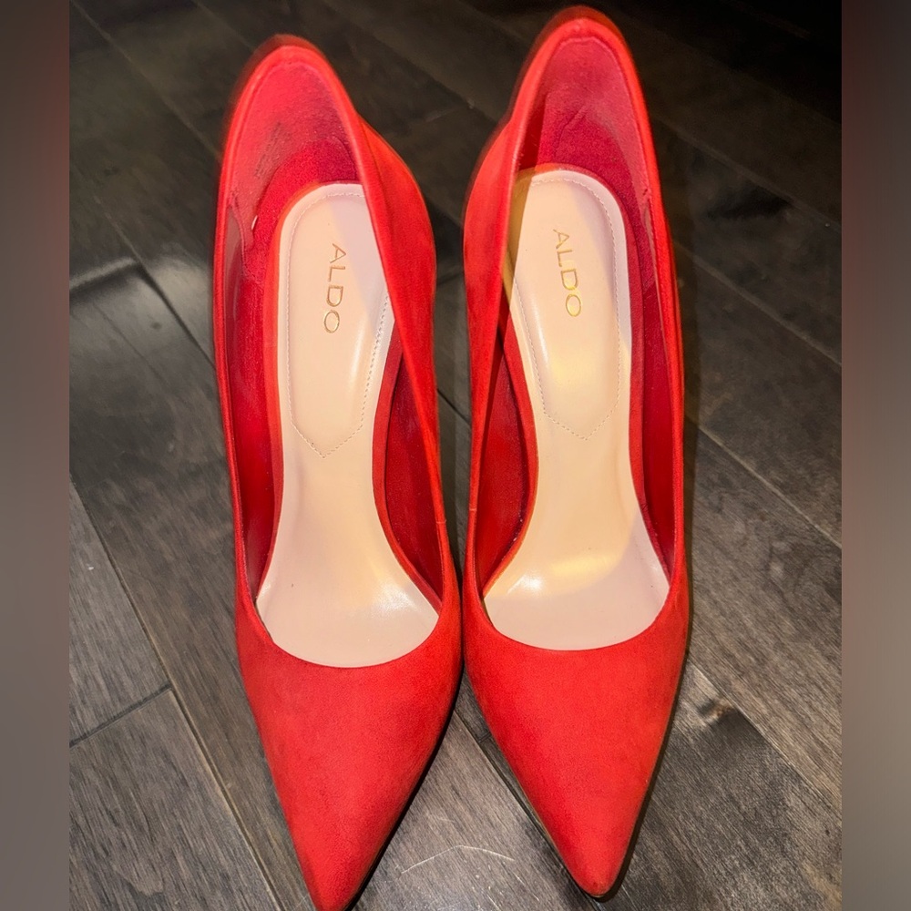 Suede 4.5 inch heel pump